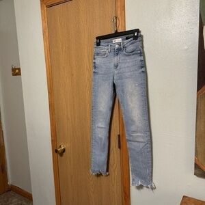 Zara Size 2 Light Wash Mid-Rise Distressed Skinny Leg Jeans w/Destroyed Hem